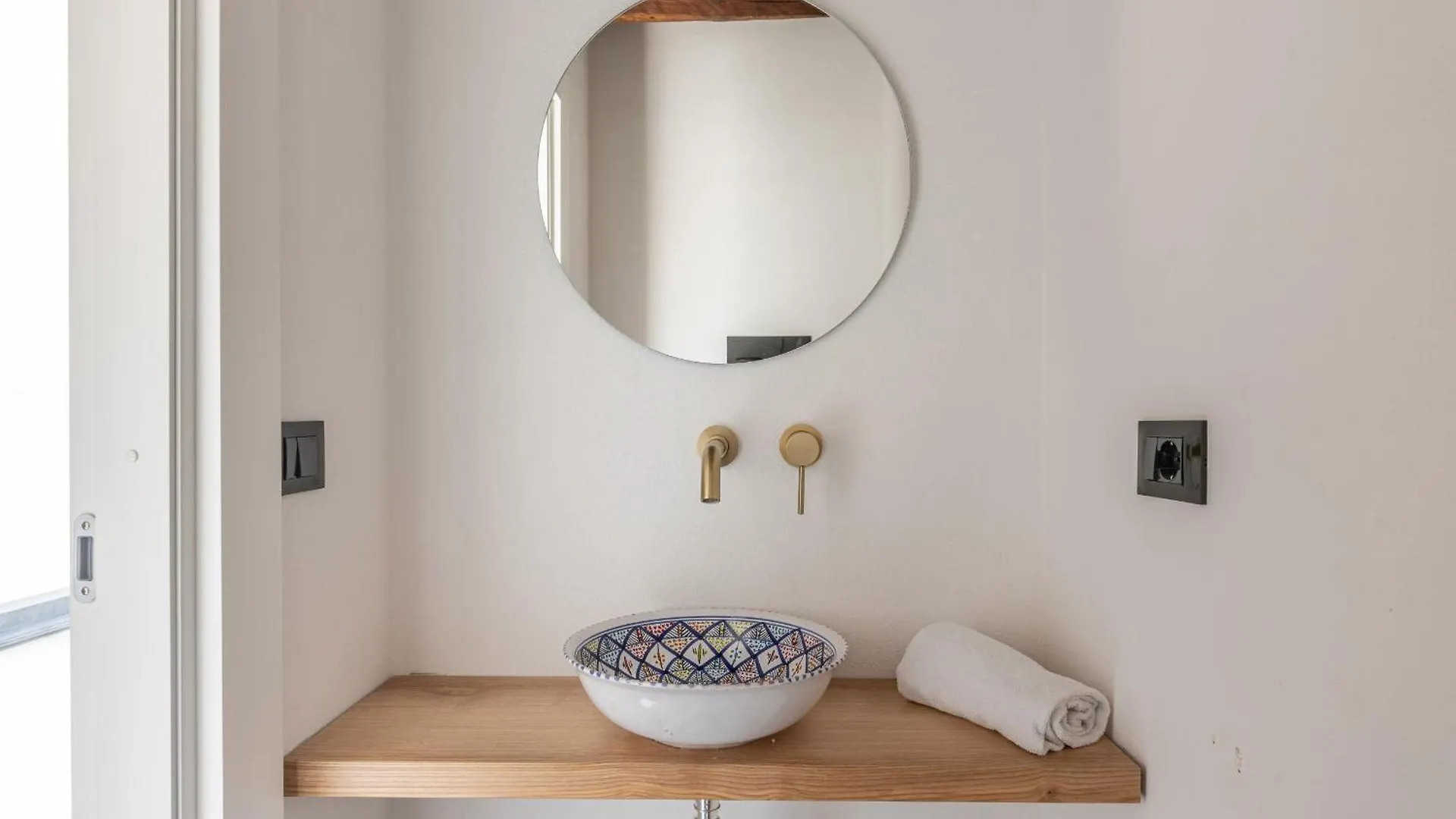 Grey House In Zisa By Wonderful Italy Apartment Palermo