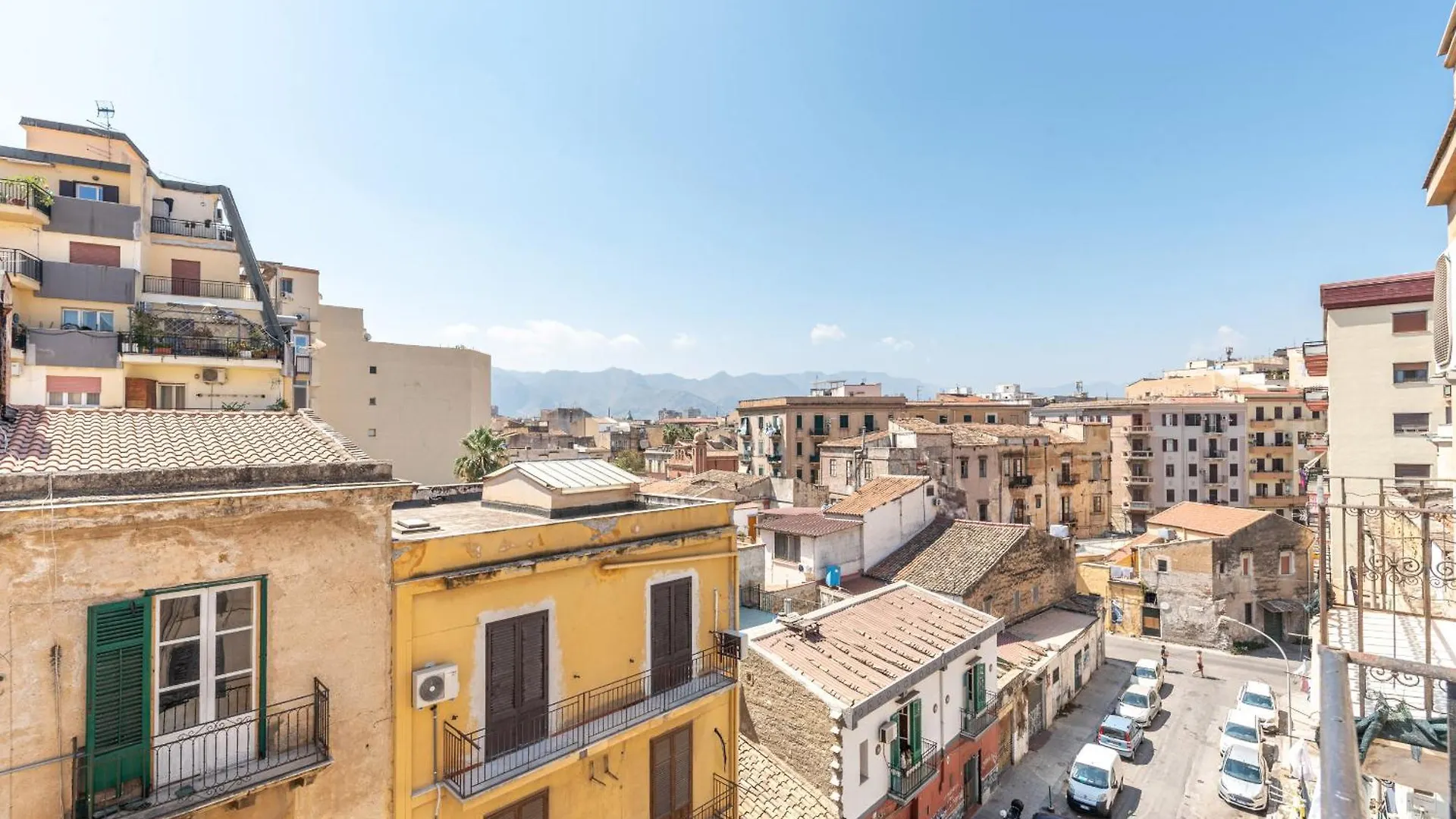 Grey House In Zisa By Wonderful Italy Apartment Palermo